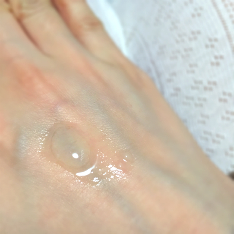 おまめ×エッセンスオイル美容液