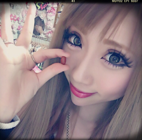 ちいめろ×ホワイテストプラセンタつぶ