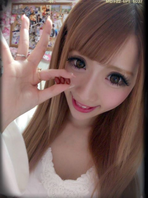 @GIRL_ﾎﾜｲﾃｽﾄﾌﾟﾗｾﾝﾀつぶ_ちいめろ