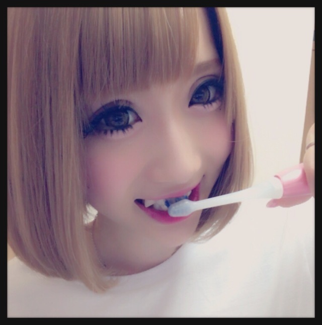 @GIRL_薬用ﾊﾟｰﾙﾎﾜｲﾄproEXﾌﾟﾗｽ_ちいめろ