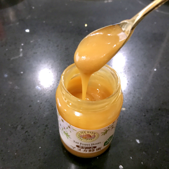 ＠GIRL_山田養蜂場 ｸﾘｰﾑﾏﾇｶ蜂蜜_Ayu