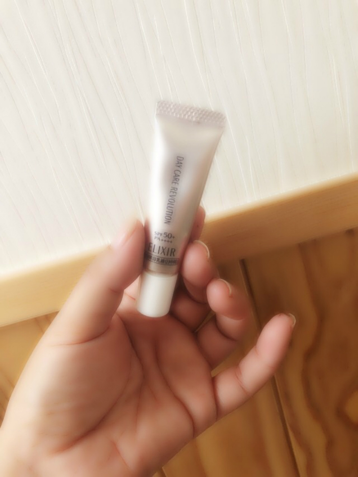 ＠GIRL_資生堂ｴﾘｸｼｰﾙﾎﾜｲﾄﾄﾗｲｱﾙｾｯﾄ_みきてぃ