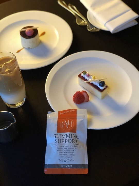 @GIRL_miss.coco（ﾐｽｺｺ）_まゆまゆ