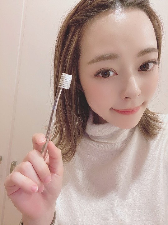 @GIRL_薬用ﾊﾟｰﾙﾎﾜｲﾄﾌﾟﾛEXﾌﾟﾗｽ_miku