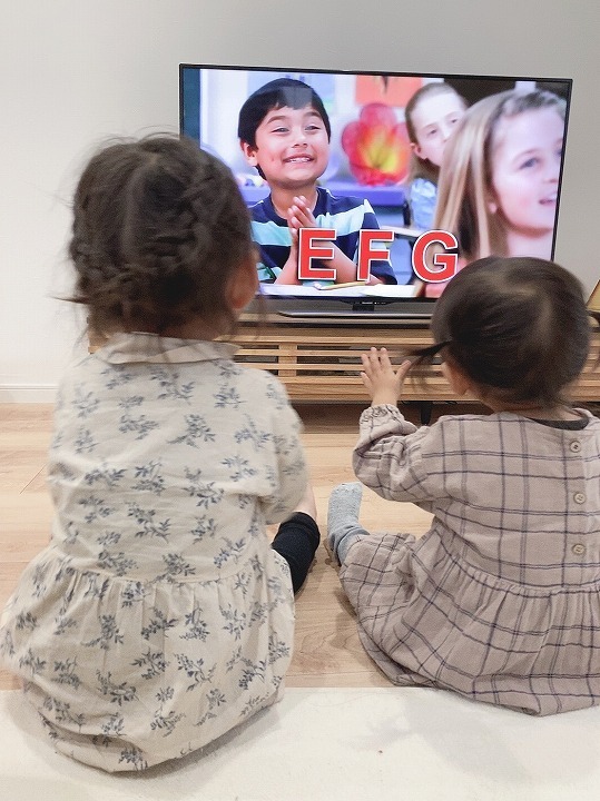 @GIRL_ﾜｰﾙﾄﾞ･ﾌｧﾐﾘｰﾃﾞｨｽﾞﾆｰの英語ｼｽﾃﾑ_mari