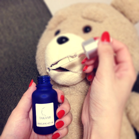 おまめ×タカミスキンピール