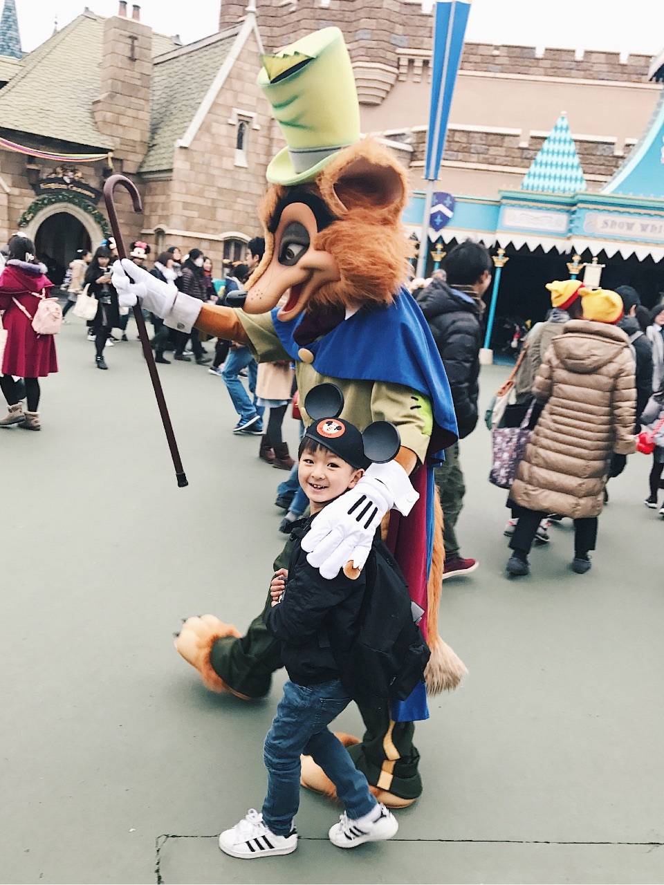 孫姉妹ディズニー♡ | 𝐒𝐎𝐍 𝐊𝐘𝐎𝐔 | Decolog